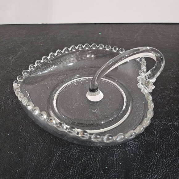Lovely Vintage Imperial Glass "Candlewick" Heart Shape Candy Trinket Dish - Picture 1 of 10